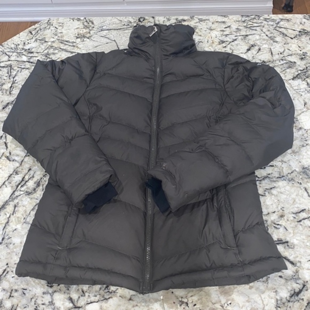 Columbia Women’s Winter Puffer Coat in dark/ olive green Size Small